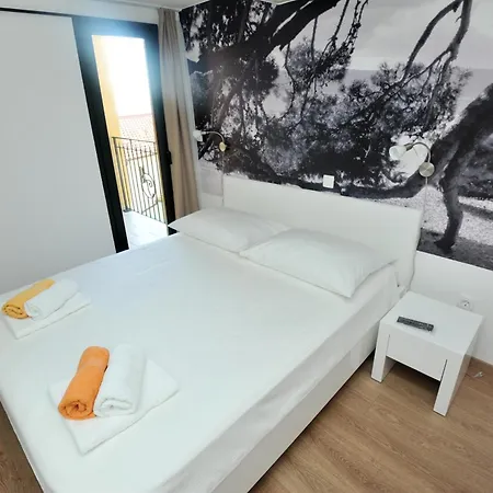 Tomislav 2 Apartment
